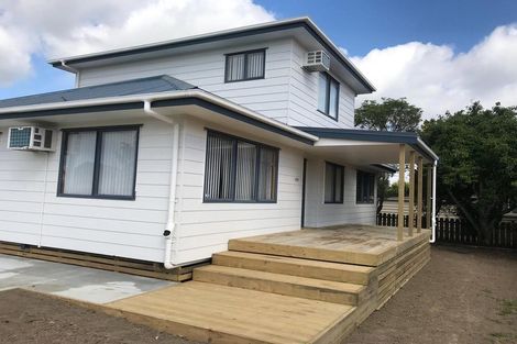 Photo of property in 10 Sutton Road, Drury, 2113