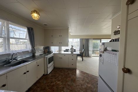 Photo of property in 9a Pratt Street, Waitara, 4320