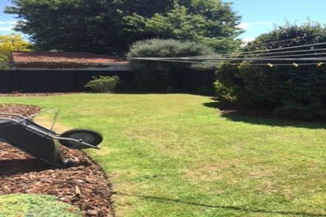 Photo of property in 2/73 Solomon Avenue, Redwood, Christchurch, 8051