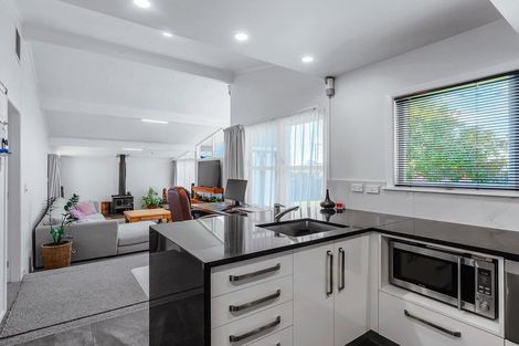 Photo of property in 8 Simkin Street, Taupo, 3330