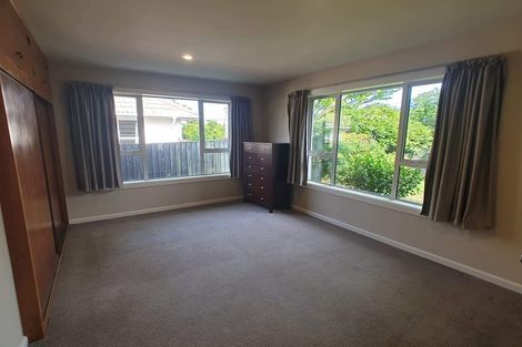 Photo of property in 37 Acacia Avenue, Upper Riccarton, Christchurch, 8041