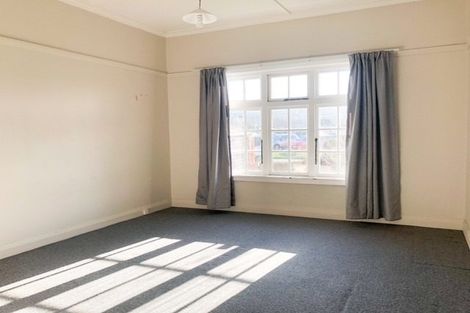 Photo of property in 83 Cambridge Terrace, Waterloo, Lower Hutt, 5011