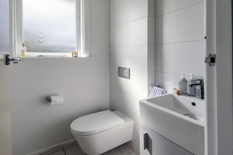 Photo of property in 9a Wayside, Miramar, Wellington, 6022