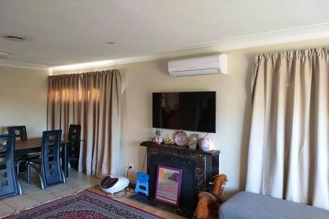 Photo of property in 9a Gloucester Road, Manurewa, Auckland, 2102