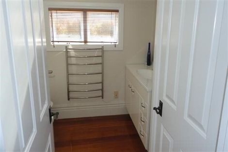 Photo of property in 5/14-26 Beach Road, Northcote Point, Auckland, 0627