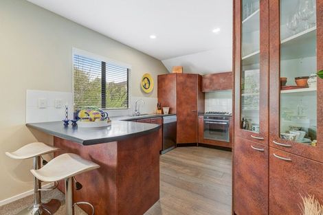 Photo of property in 19 Calypso Way, Unsworth Heights, Auckland, 0632