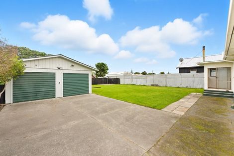 Photo of property in 49 Polson Street, Castlecliff, Whanganui, 4501
