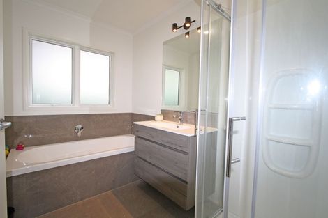 Photo of property in 3a Hinz Lane, Bell Block, New Plymouth, 4312