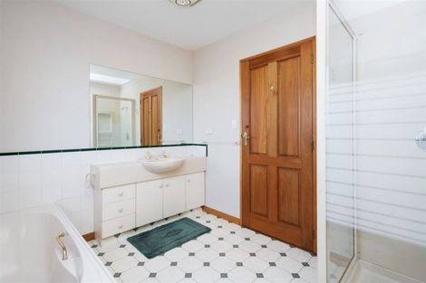 Photo of property in 15 Tavistock Place, Russley, Christchurch, 8042