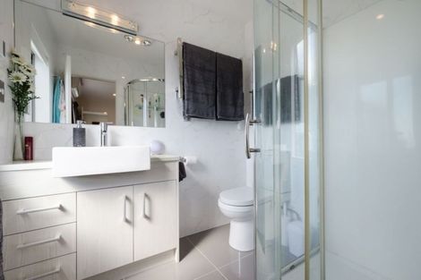 Photo of property in 18 Alloway Street, Westgate, Auckland, 0614