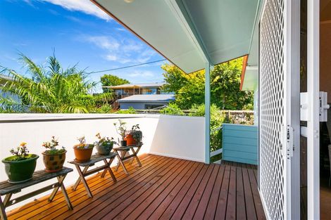 Photo of property in 1/208 Royal Road, Massey, Auckland, 0614