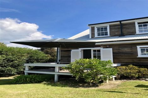 Photo of property in 12 Brind Road, Russell, 0202