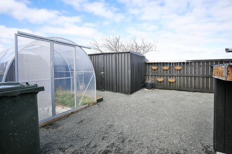 Photo of property in 28 Northside Drive, Waikiwi, Invercargill, 9810