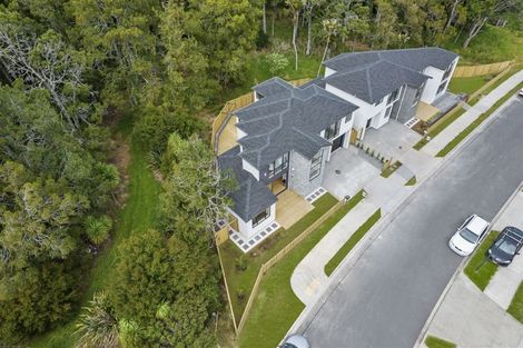 Photo of property in 42 Drumbuoy Drive, Flat Bush, Auckland, 2019