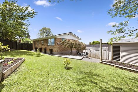 Photo of property in 23 Rotoiti Avenue, Pakuranga Heights, Auckland, 2010