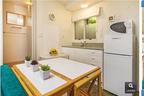 Photo of property in 1/3 Pohutukawa Avenue, Shelly Park, Auckland, 2014