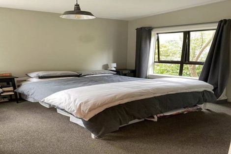 Photo of property in 34 Sandown Road, Rothesay Bay, Auckland, 0630