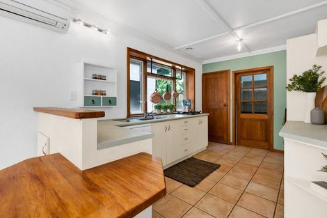 Photo of property in 21a Bracken Street, New Plymouth, 4310