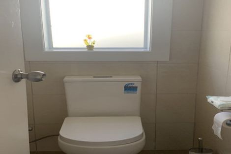 Photo of property in 2 Zion Road, Birkenhead, Auckland, 0626