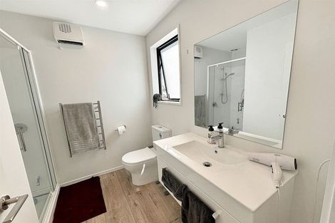 Photo of property in 2/130 Olliviers Road, Phillipstown, Christchurch, 8011