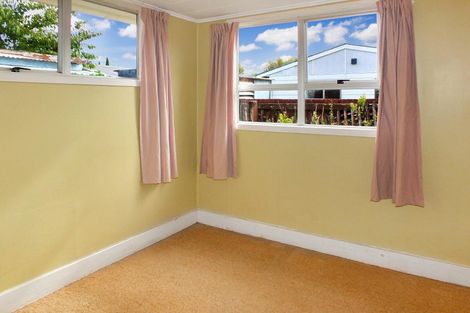 Photo of property in 17 Whittaker Street, Foxton, 4814