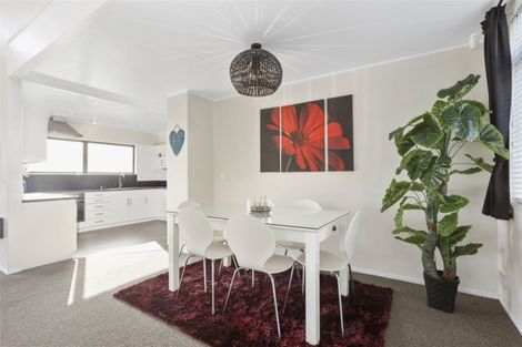 Photo of property in 1/44 Rewarewa Road, Te Atatu Peninsula, Auckland, 0610