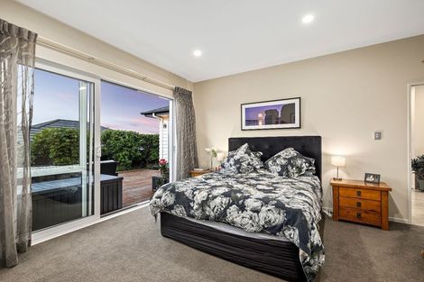 Photo of property in 11 Nobilo Road, Kumeu, 0810