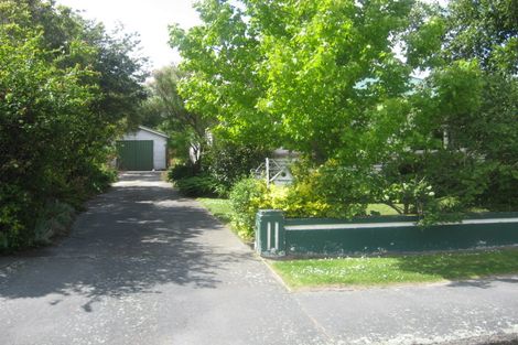 Photo of property in 71 Martin Avenue, Beckenham, Christchurch, 8023