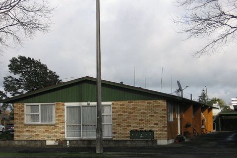 Photo of property in 104 Victoria Avenue, Palmerston North, 4410