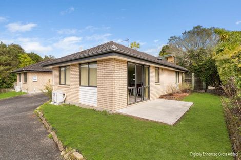 Photo of property in 40 Regents Park Place, Westgate, Auckland, 0614