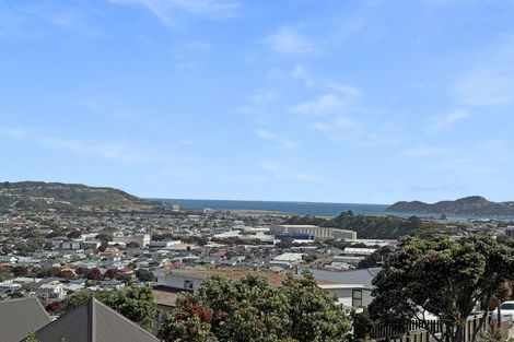 Photo of property in 6/32 Akaroa Drive, Maupuia, Wellington, 6022