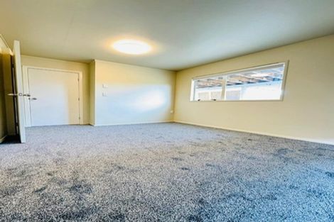 Photo of property in 80p Tirimoana Road, Te Atatu South, Auckland, 0602