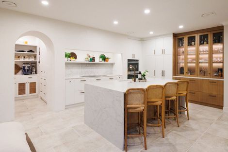 Photo of property in 2 Balmoral Drive, Terrace End, Palmerston North, 4410