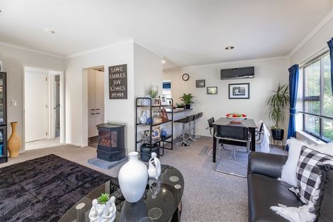 Photo of property in 330 Marine Parade, New Brighton, Christchurch, 8061