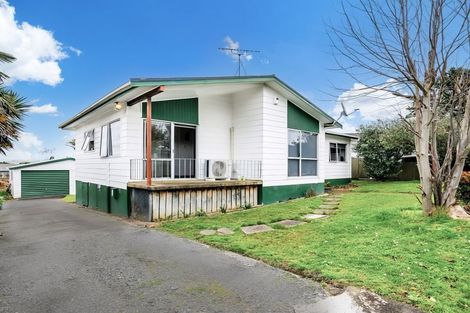 Photo of property in 93 Hyperion Drive, Randwick Park, Auckland, 2105