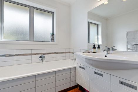 Photo of property in 65 Grahams Road, Burnside, Christchurch, 8041