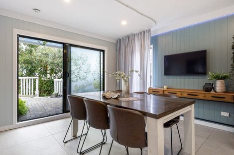 Photo of property in 1/94 Glamorgan Drive, Torbay, Auckland, 0630