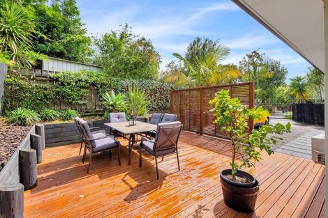 Photo of property in 92 Glendene Avenue, Glendene, Auckland, 0602