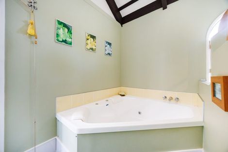 Photo of property in 101 Clifton Terrace, Fitzherbert, Palmerston North, 4410