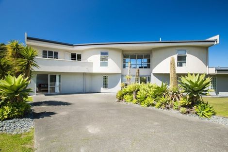 Photo of property in 33 Sirrah Street, Okitu, Gisborne, 4010