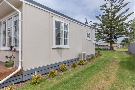 Photo of property in 3 Kauwhata Street, Himatangi Beach, Foxton, 4891