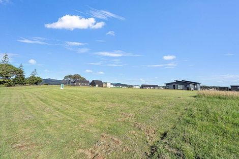 Photo of property in 30 Taniwha Place, Matarangi, 3592