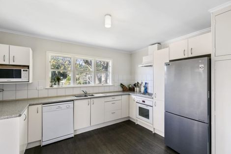 Photo of property in 76 Raroa Terrace, Tawa, Wellington, 5028