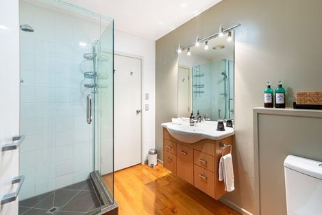 Photo of property in 67 Kohu Road, Titirangi, Auckland, 0604