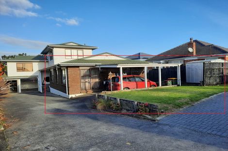 Photo of property in 18 Bradbury Road, Botany Downs, Auckland, 2010