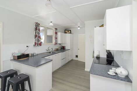 Photo of property in 7 Milne Street, Sanson, 4817