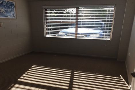 Photo of property in 15 Stonehurst Avenue, Waiuku, 2123