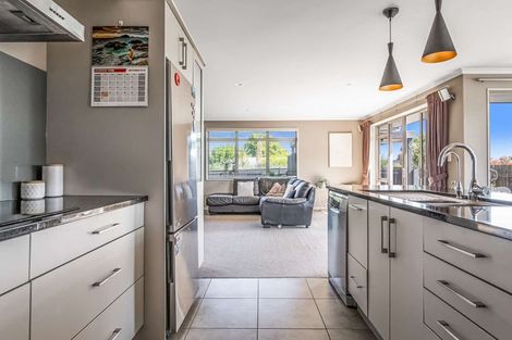 Photo of property in 52 Buxton Place, Ohauiti, Tauranga, 3112