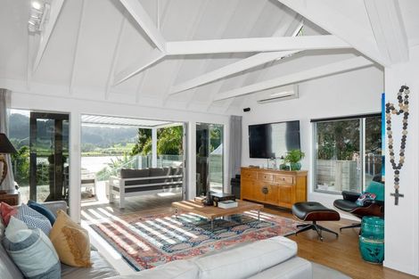 Photo of property in 13 Moana Drive, Tanners Point, Katikati, 3177