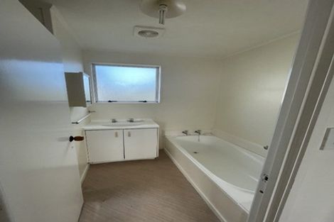 Photo of property in 2/14 Silver Creek Road, Weymouth, Auckland, 2103